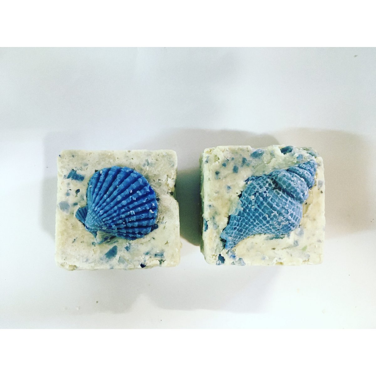 Olijfoliezeep assortiment 6x6x4 cm wit blauw