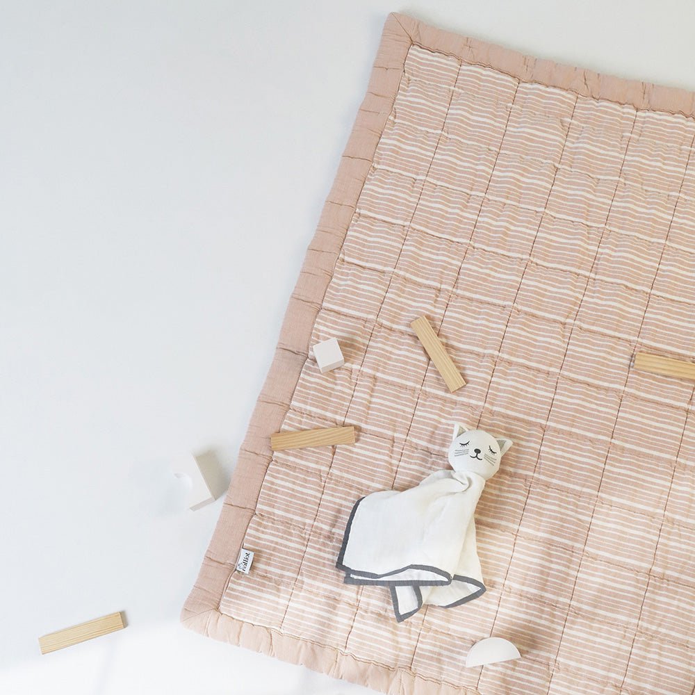 ANNA TERRACOTTA WASH M reversible baby comforter