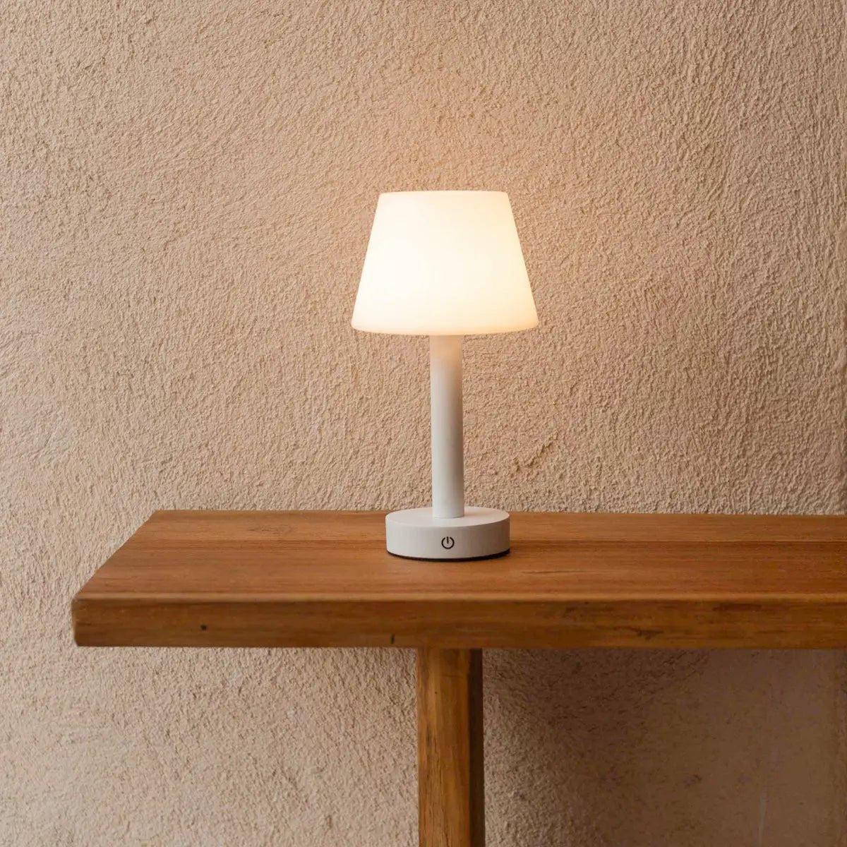 Tafellamp Zoë wit hout oplaadbaar dimbaar USB-C