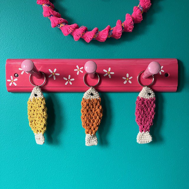 Sleutelhanger vis geel biologisch katoen 11x4 cm
