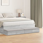 Nachtkastje 135x36,5x16,5 cm grijs MDF