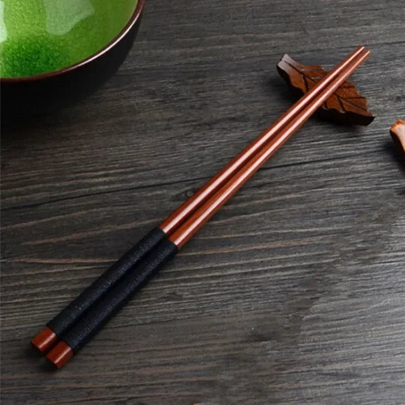 Sushi stokjes kastanjehout 22,5 cm