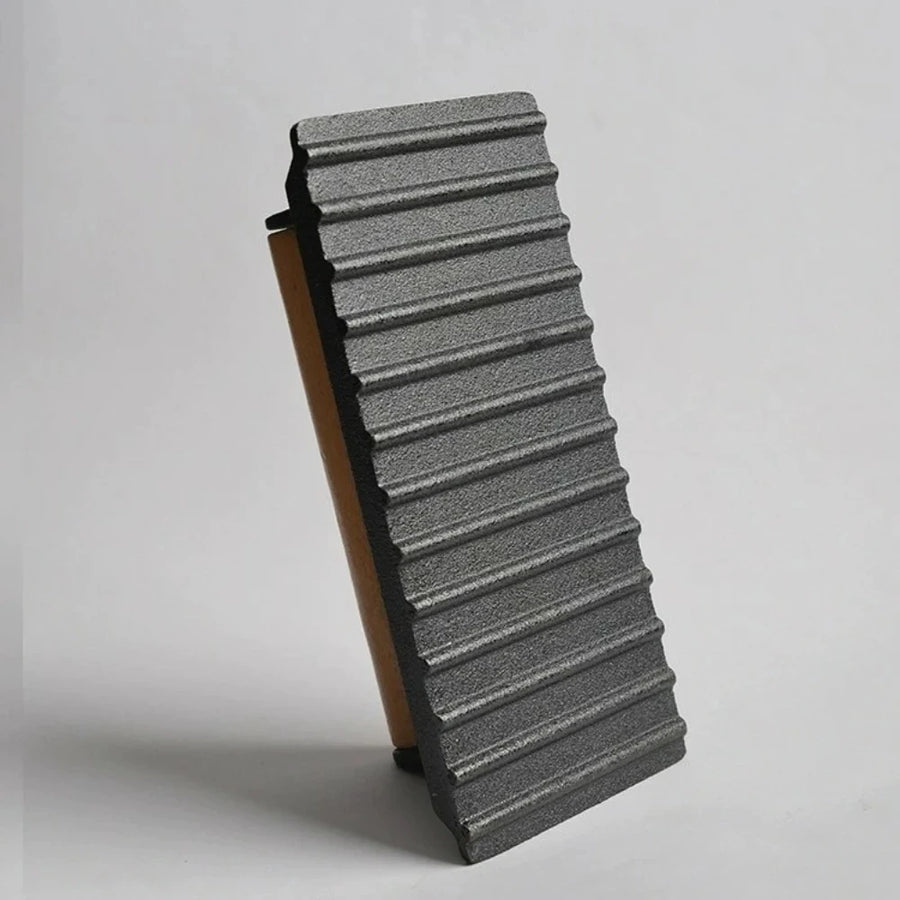 Aluminum Burger Press with Wooden Handle - Round and Non-stick