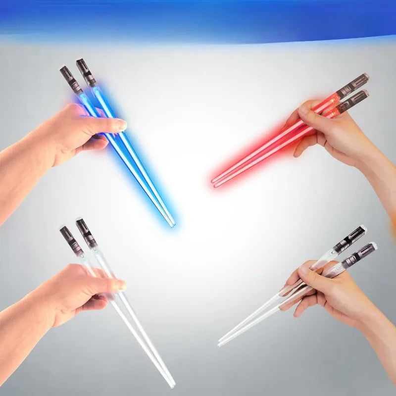 Lightsaber Eetstokjes Lichtgevende Set Met LED Verlichting Voor Sushi Avonden Fans Van Star Wars Huismerken.nl