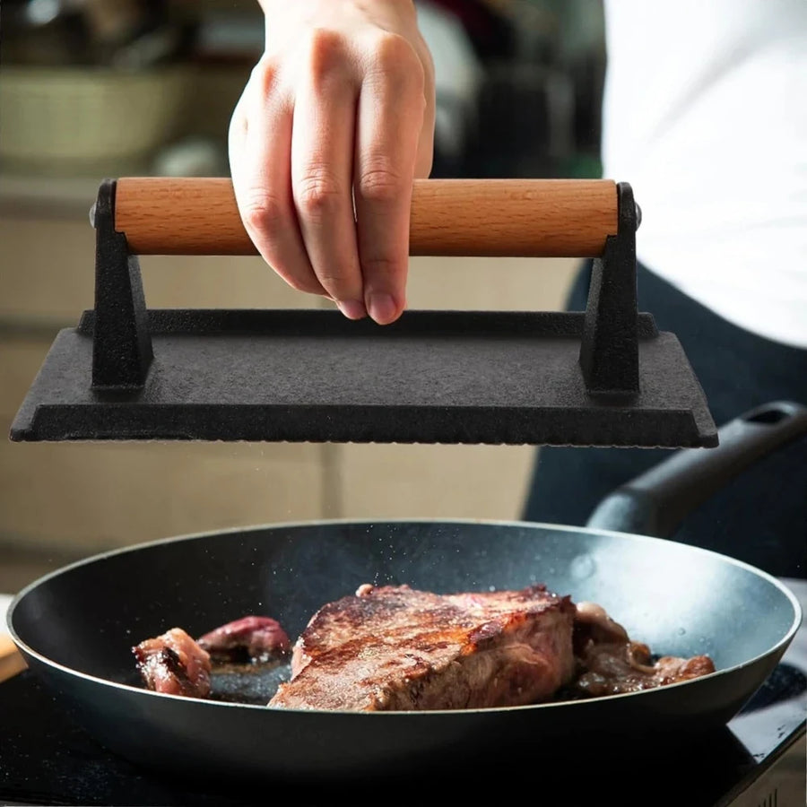Aluminum Burger Press with Wooden Handle - Round and Non-stick