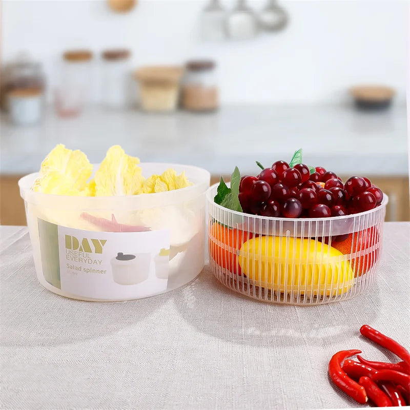 Saladespinner met deksel om groenten te wassen en drogen