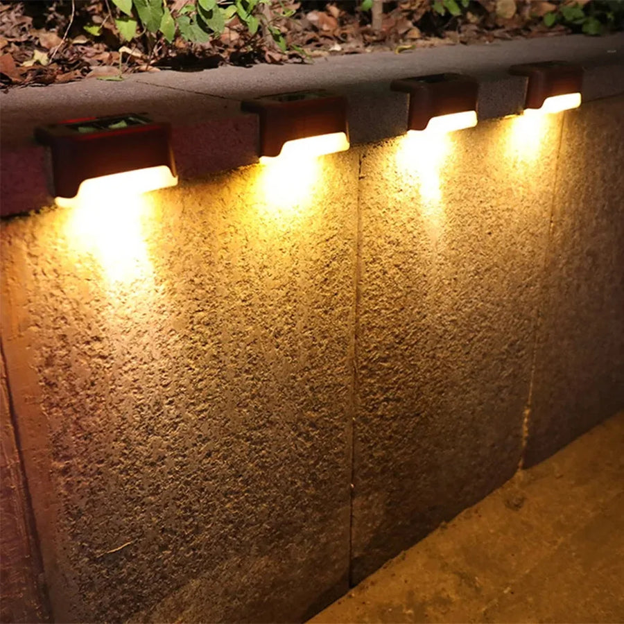 Solar LED buitenlamp warm wit IP66 dimbaar