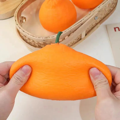 Squishy fidget toy fruitvorm