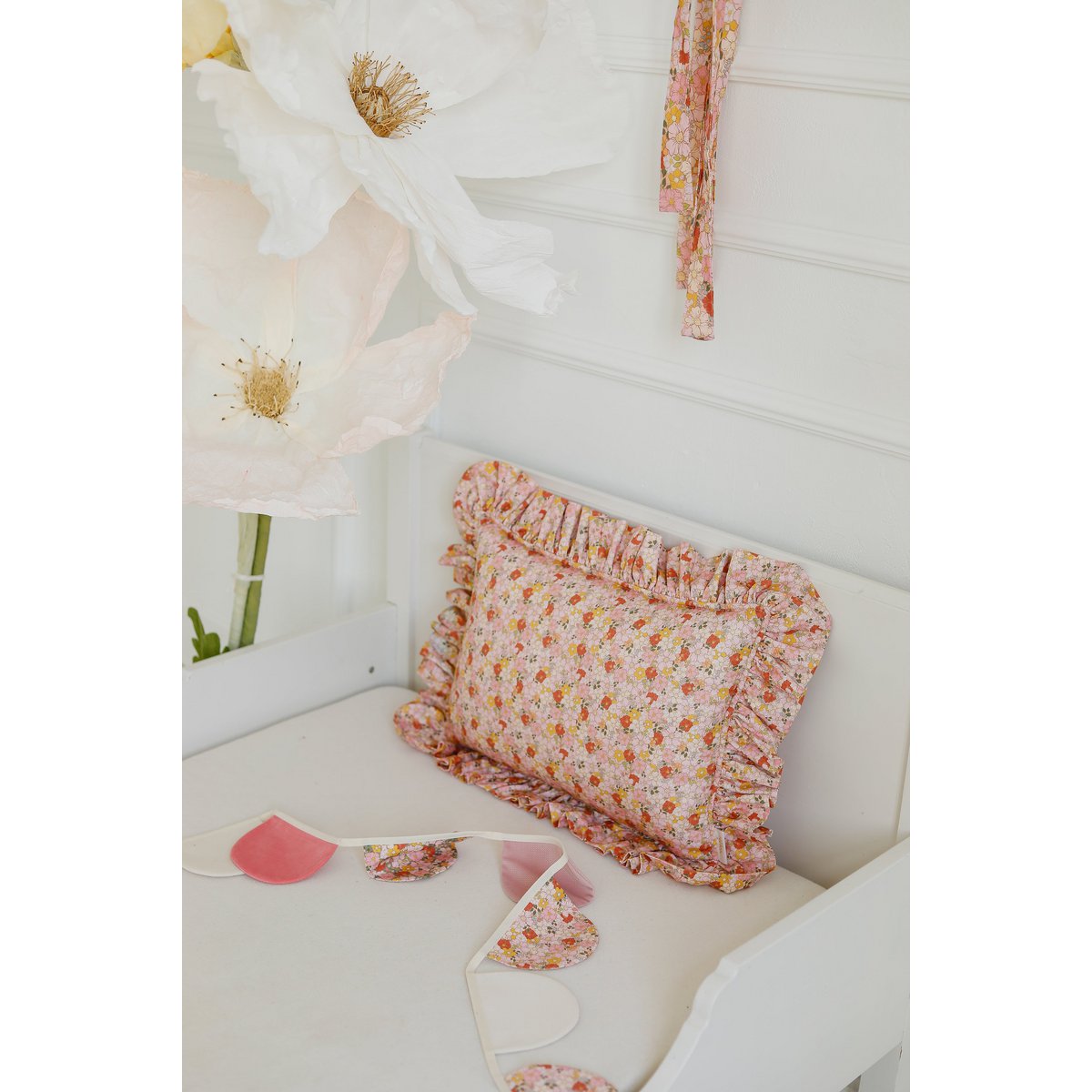 Decoratief Kussen Spring Garden Bloemenmotief Met Gele Ruche