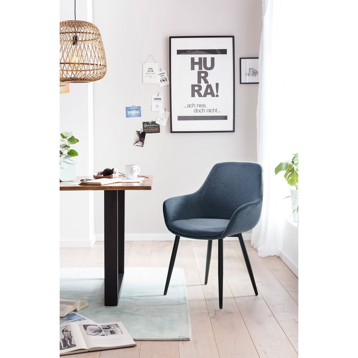 Eettafel 160x90 cm massief Akazie met 4 stoelen