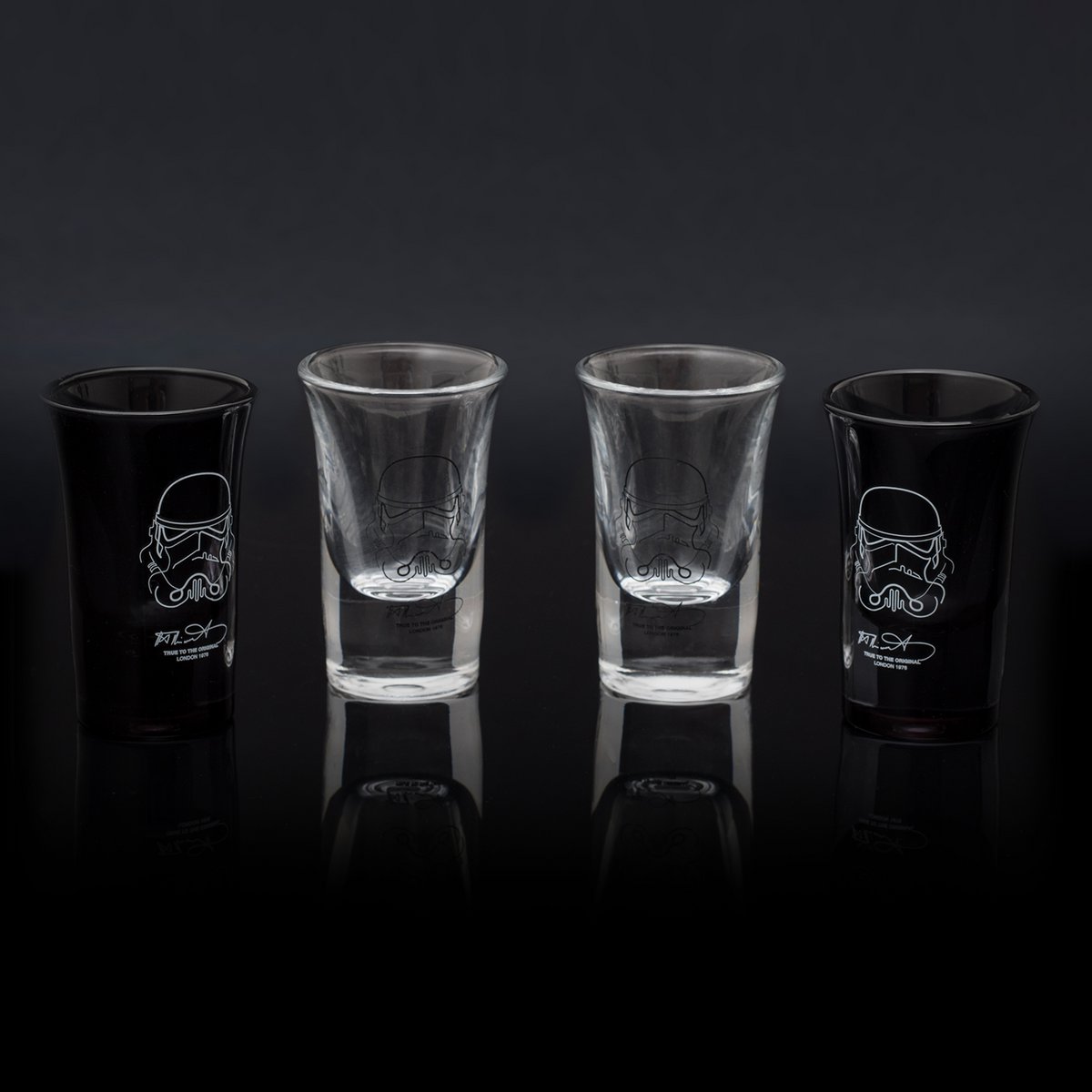 Borrelglaasjes set van 4 glas