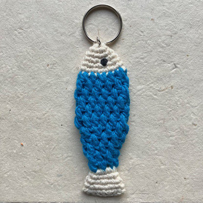 Sleutelhanger vis blauw organisch katoen 11x4 cm