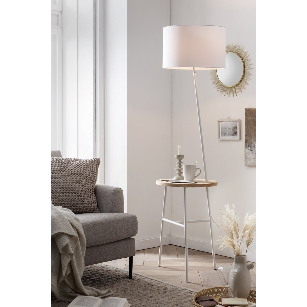 Vloerlamp met houten dienblad en E27 fitting