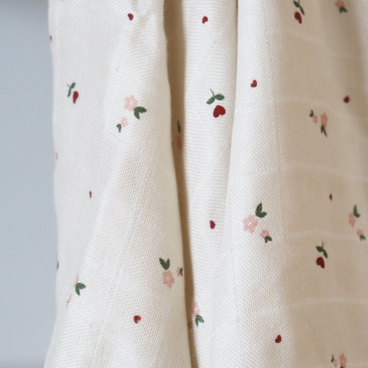 Bamboo muslin swaddle blanket