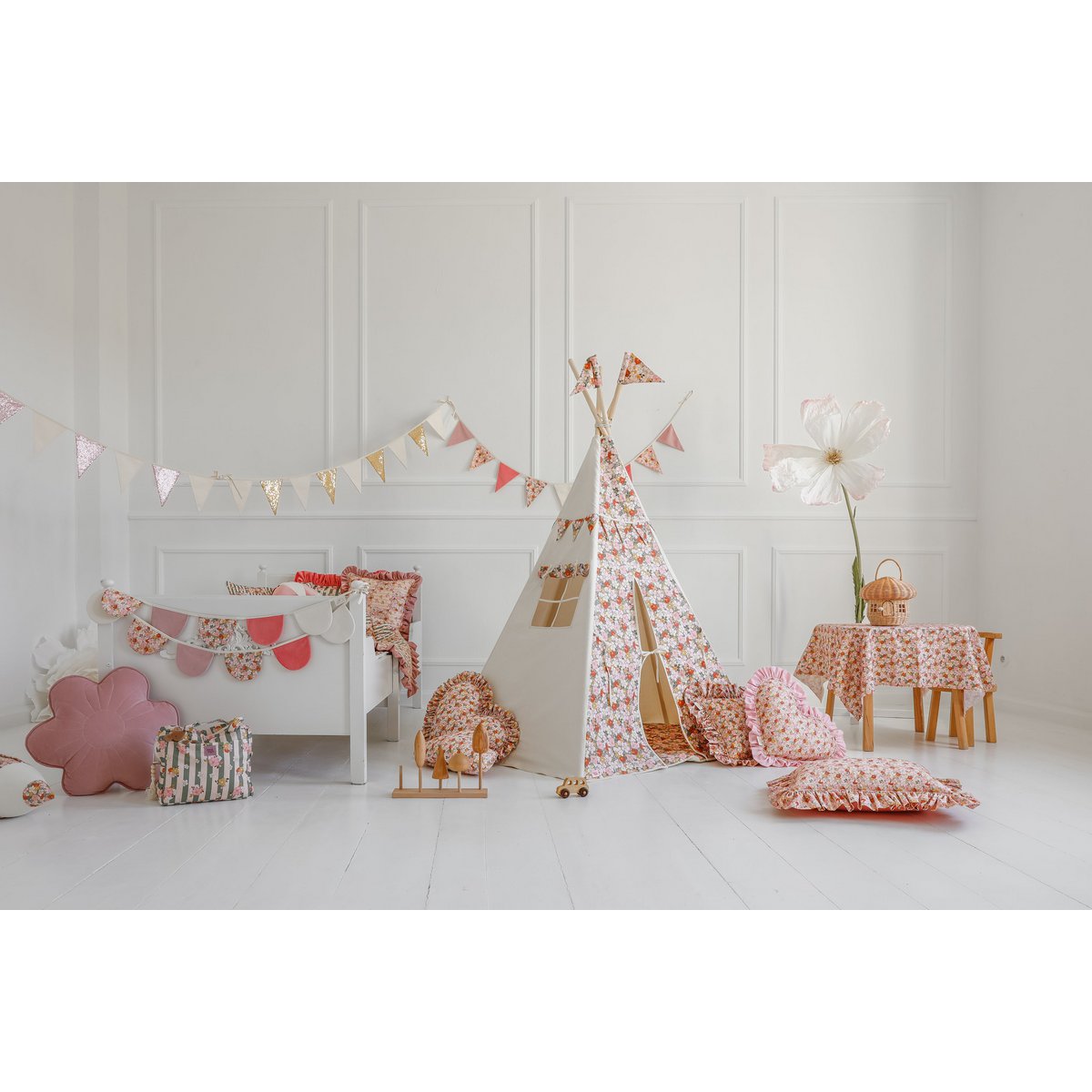 Decoratief Kussen Spring Garden Bloemenmotief Met Gele Ruche