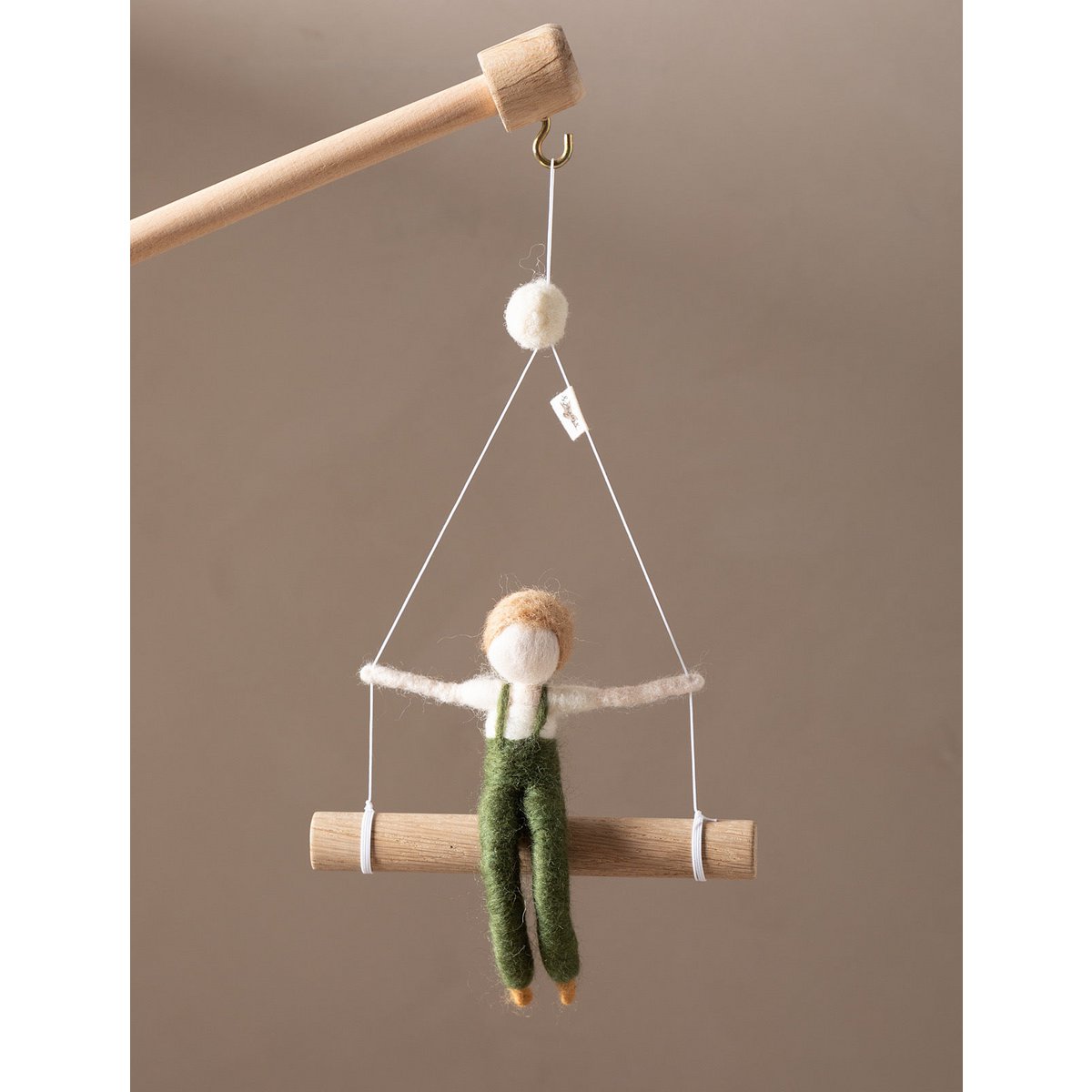 Wanddecoratie vilten figuur 30 cm wit groen