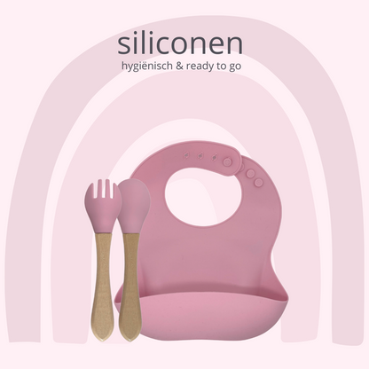 Siliconen slabbetje met bamboe bestek roze