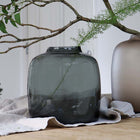 Vaas glas mond geblazen grijs lage vorm