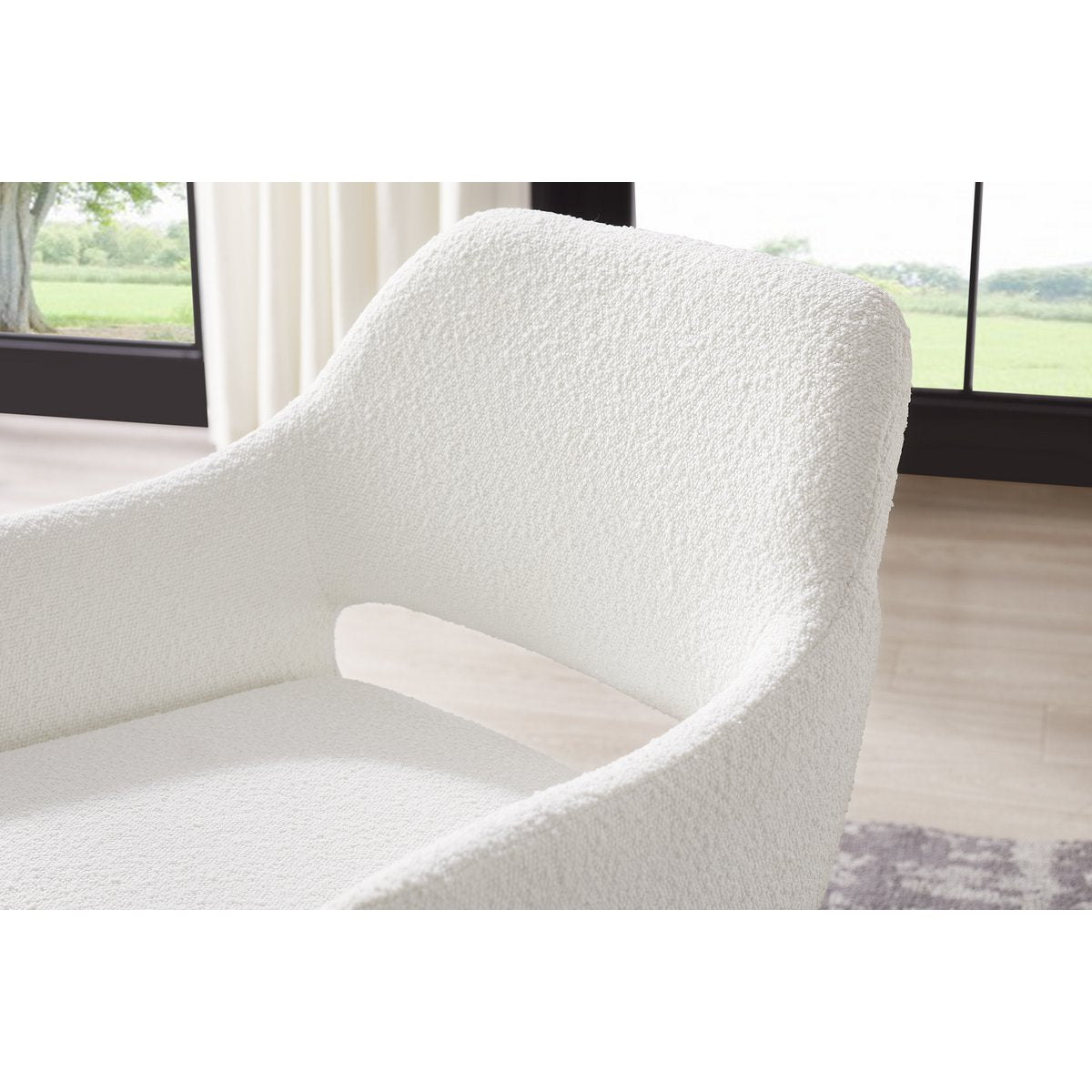Fauteuil bouclé wit 63,5x59x82,5 cm