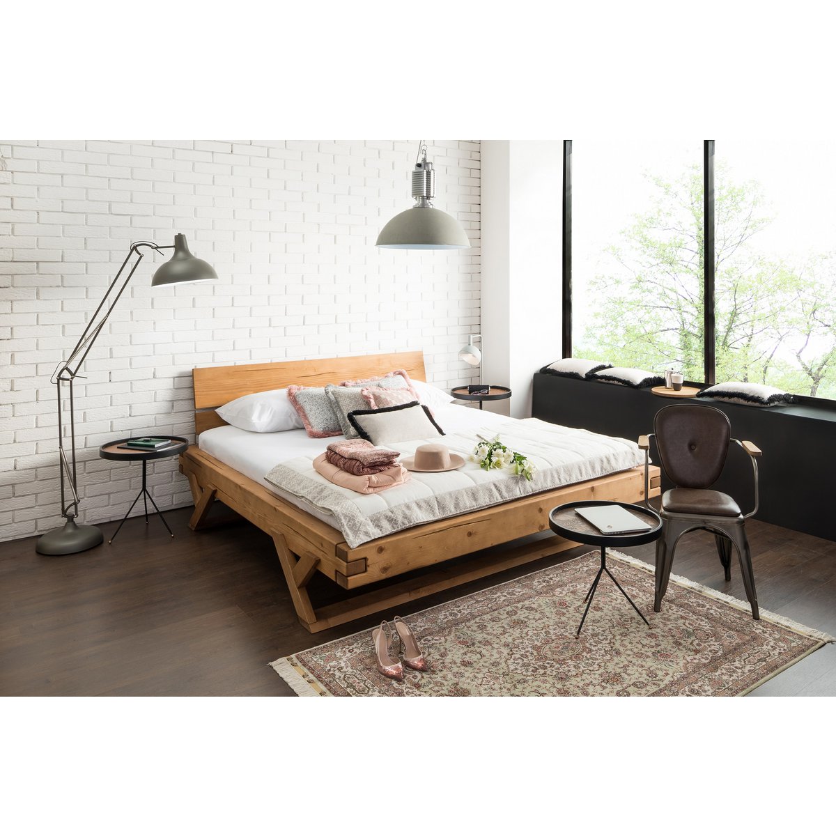 Balkenbed massief hout 140 x 200 cm geolied