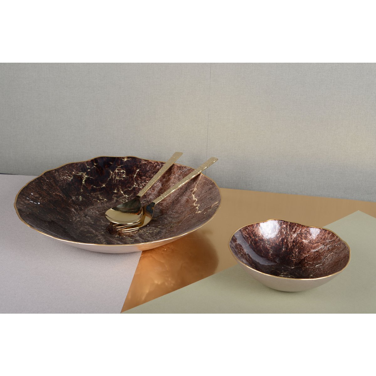 Kom bruin met gouden rand 20 cm glas keramiek