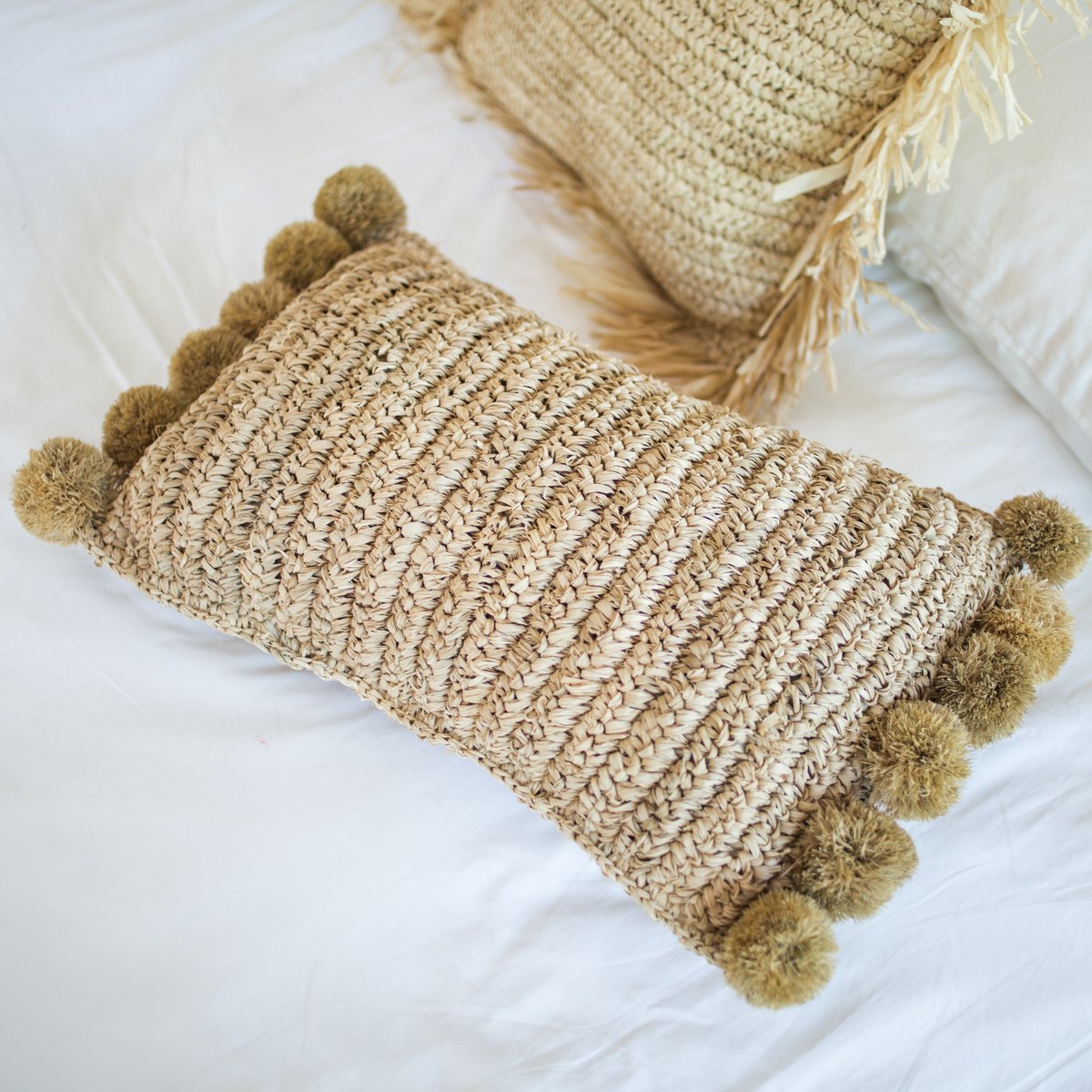 Sierkussen 50x30 cm raffia