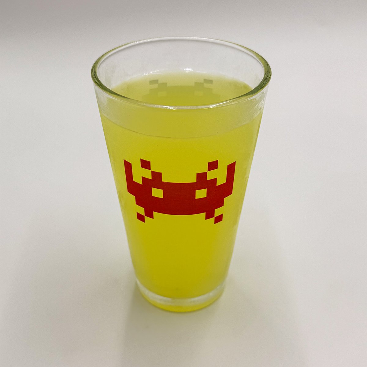 Space Invaders - color-changing glass set of 2