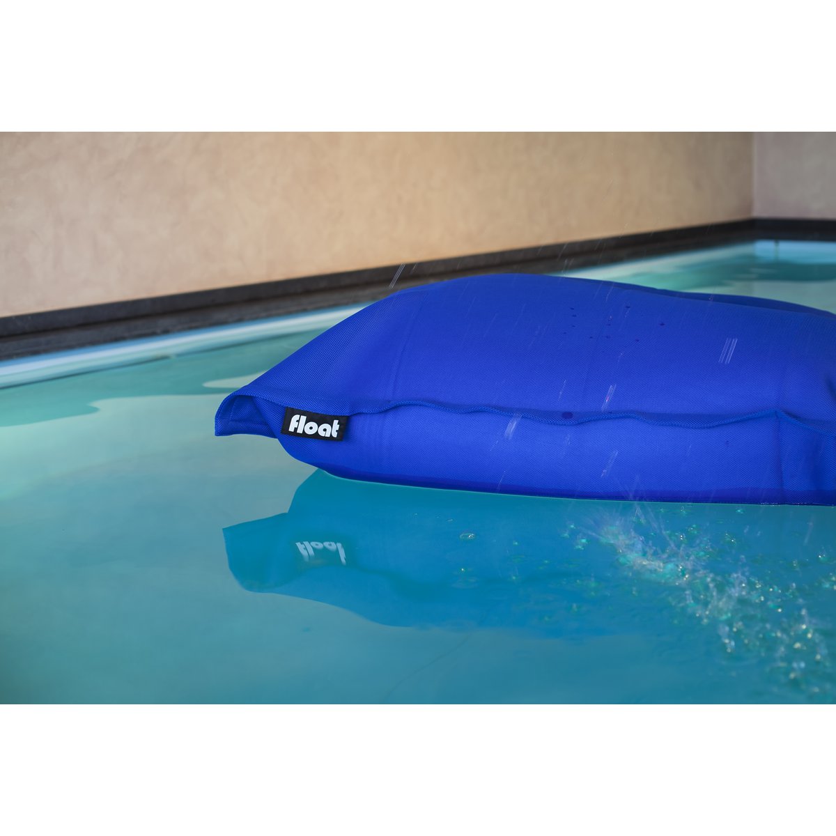 Float beanbag zwembad koningsblauw