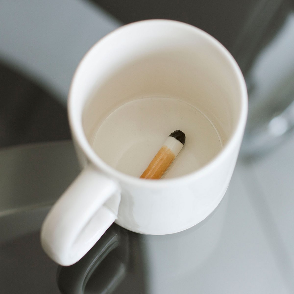 Beker "Gross Mug" - sigaret