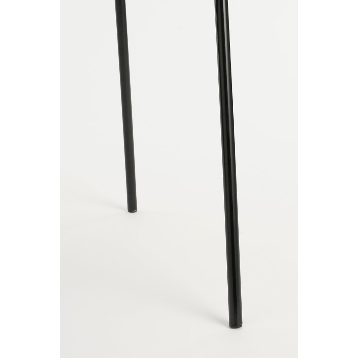 Moony Eetkamerstoel Velvet Beige Met Zwart Frame Design