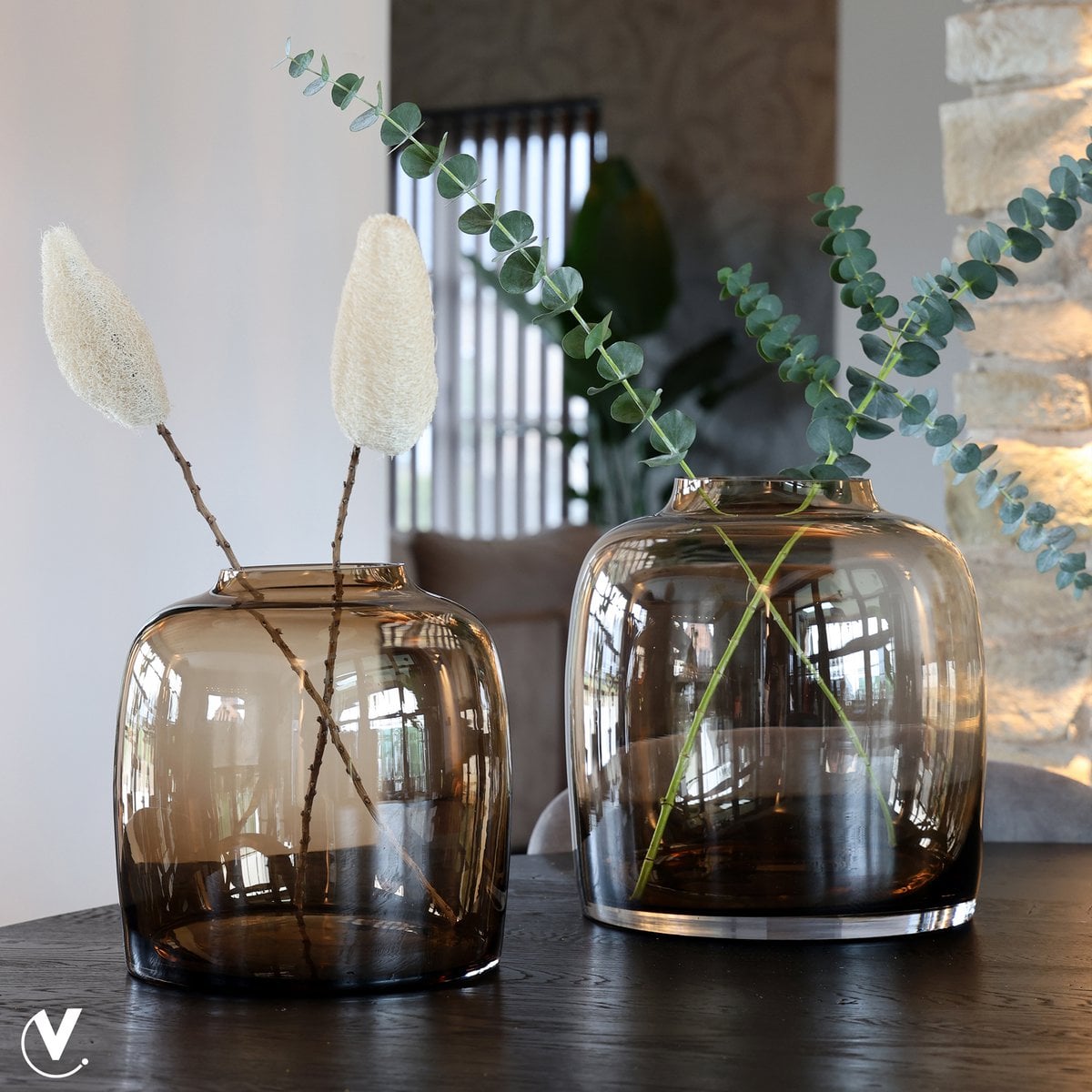 Vaas Bartica taupe mond geblazen glas