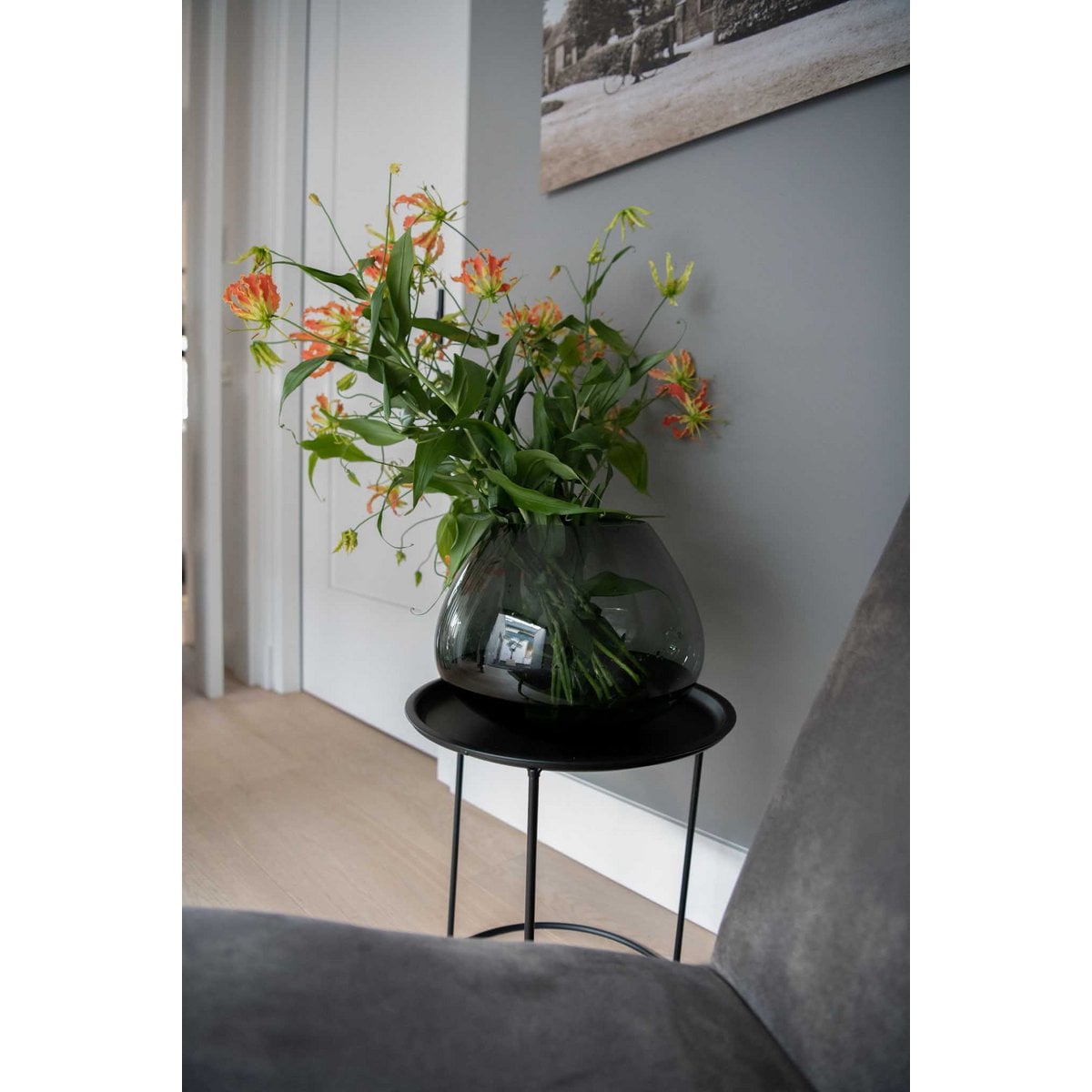 Vaas glas grijs bolvorm 32 cm