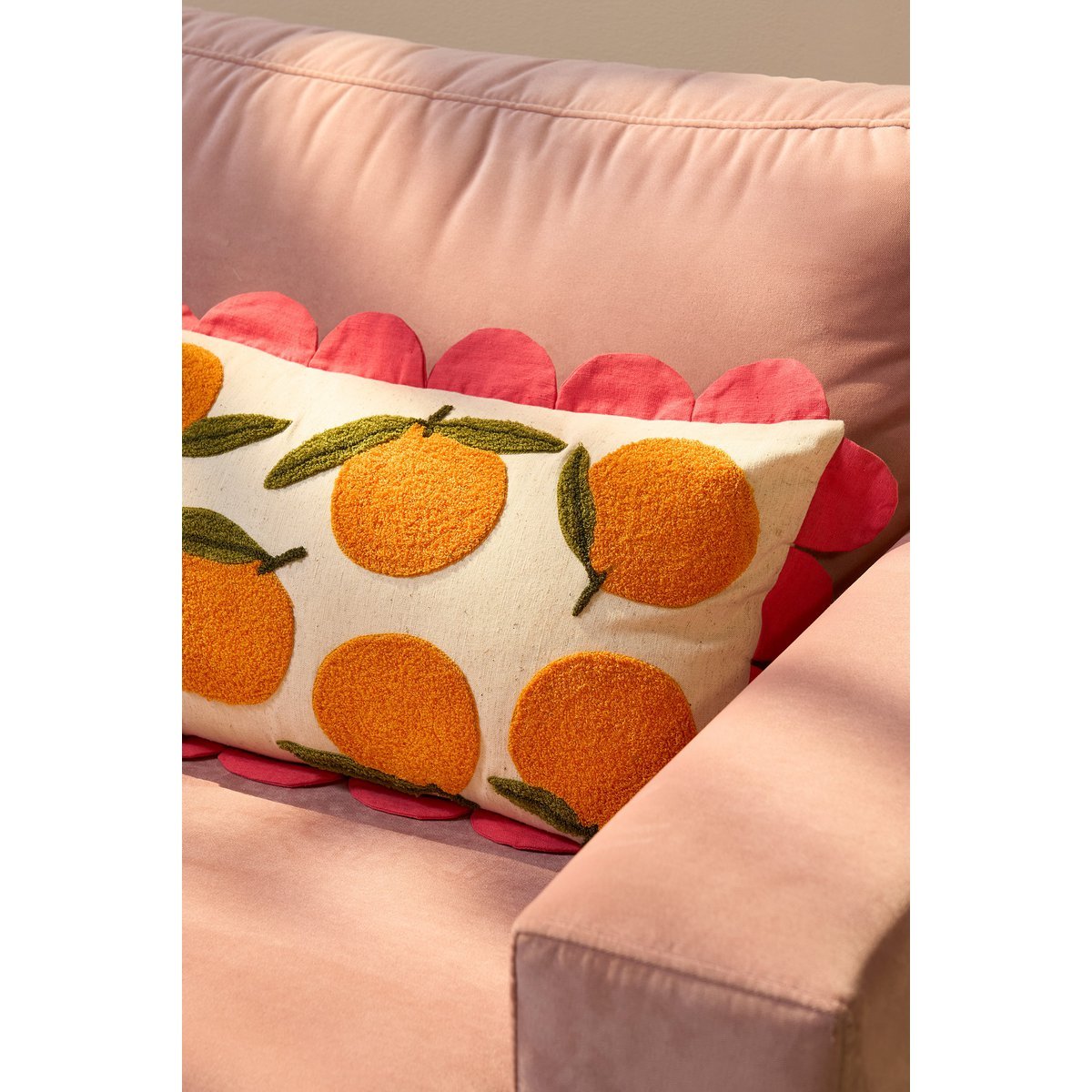 Oranges Sierkussen Katoen Off White Oranje Roze L65 B45