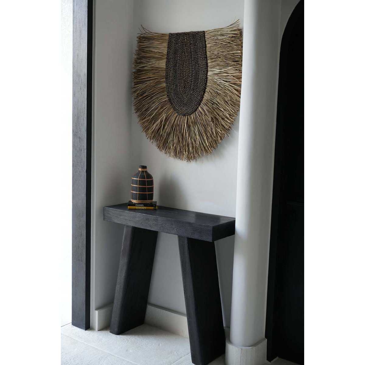 The Nahla Natural Circular Grass Material Wall Decoration