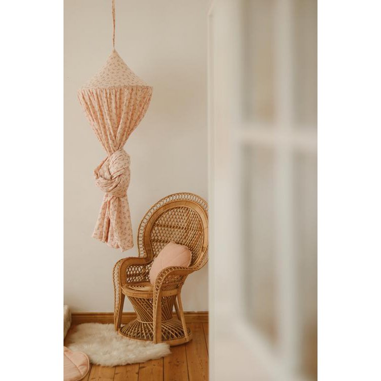 Luifel met kleine bloemen