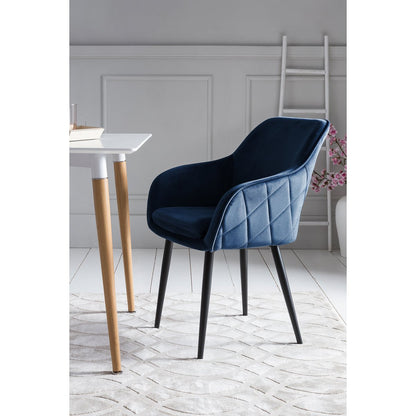 Eettafel 220x110 cm massief acaciahout met 4 stoelen en bank