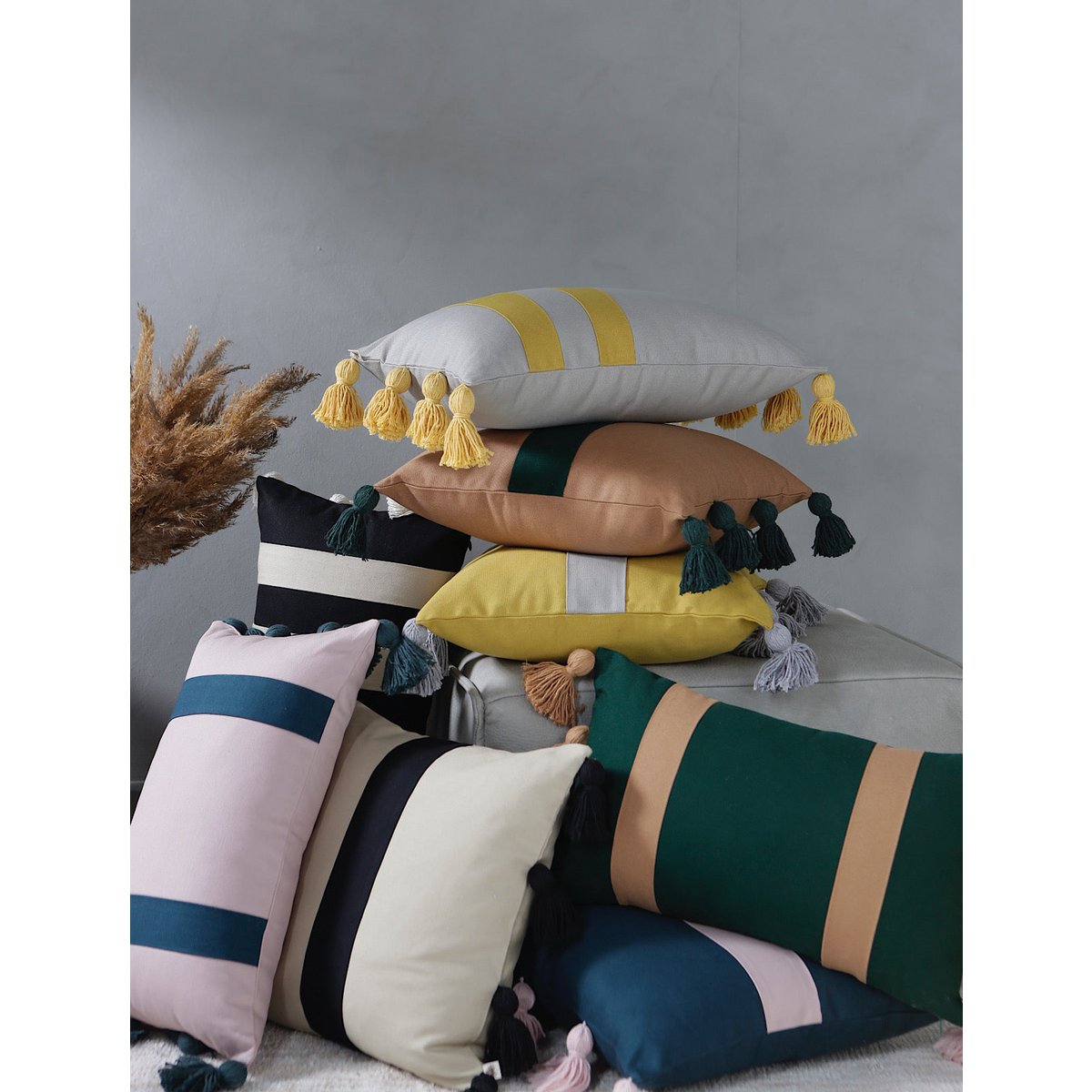 MIREN cushion