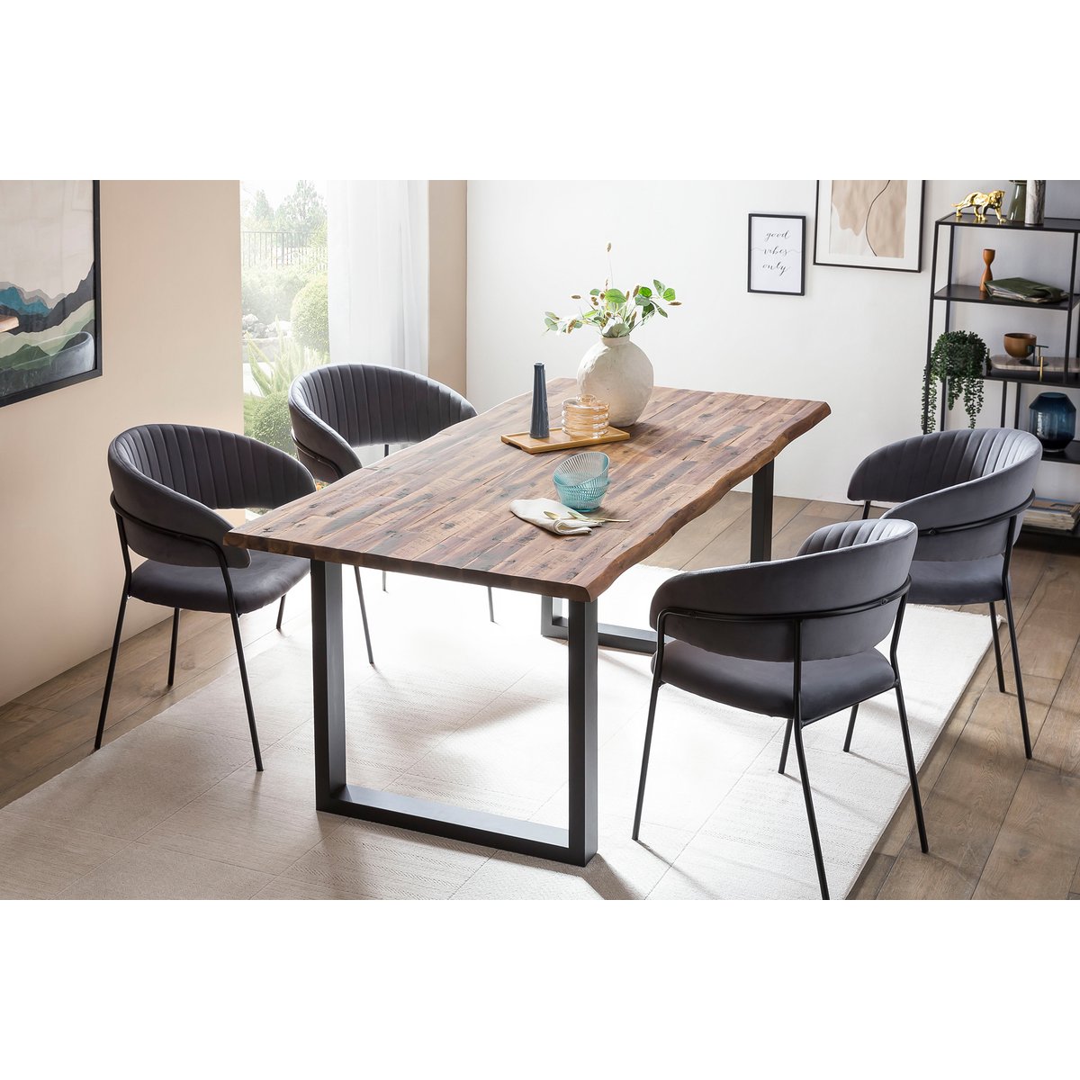 Fauteuil grijs fluweel matzwart metaal 55x50x80 cm