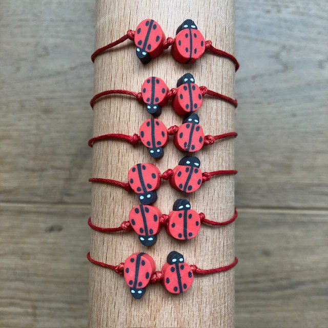 Luna Leena Kinderarmband Lieveheersbeestjes Rood Sluitknoop