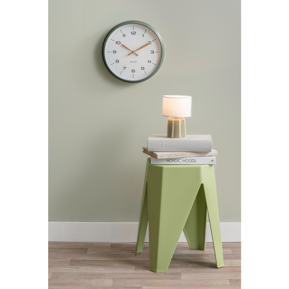 Stool Cherish