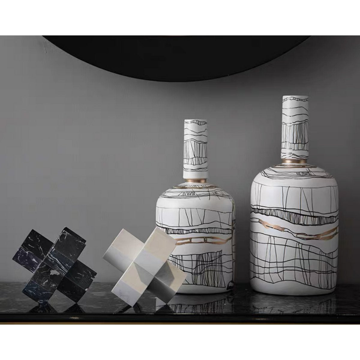 Light Luxury Modern Marble Cross Black Small Size 9 cm