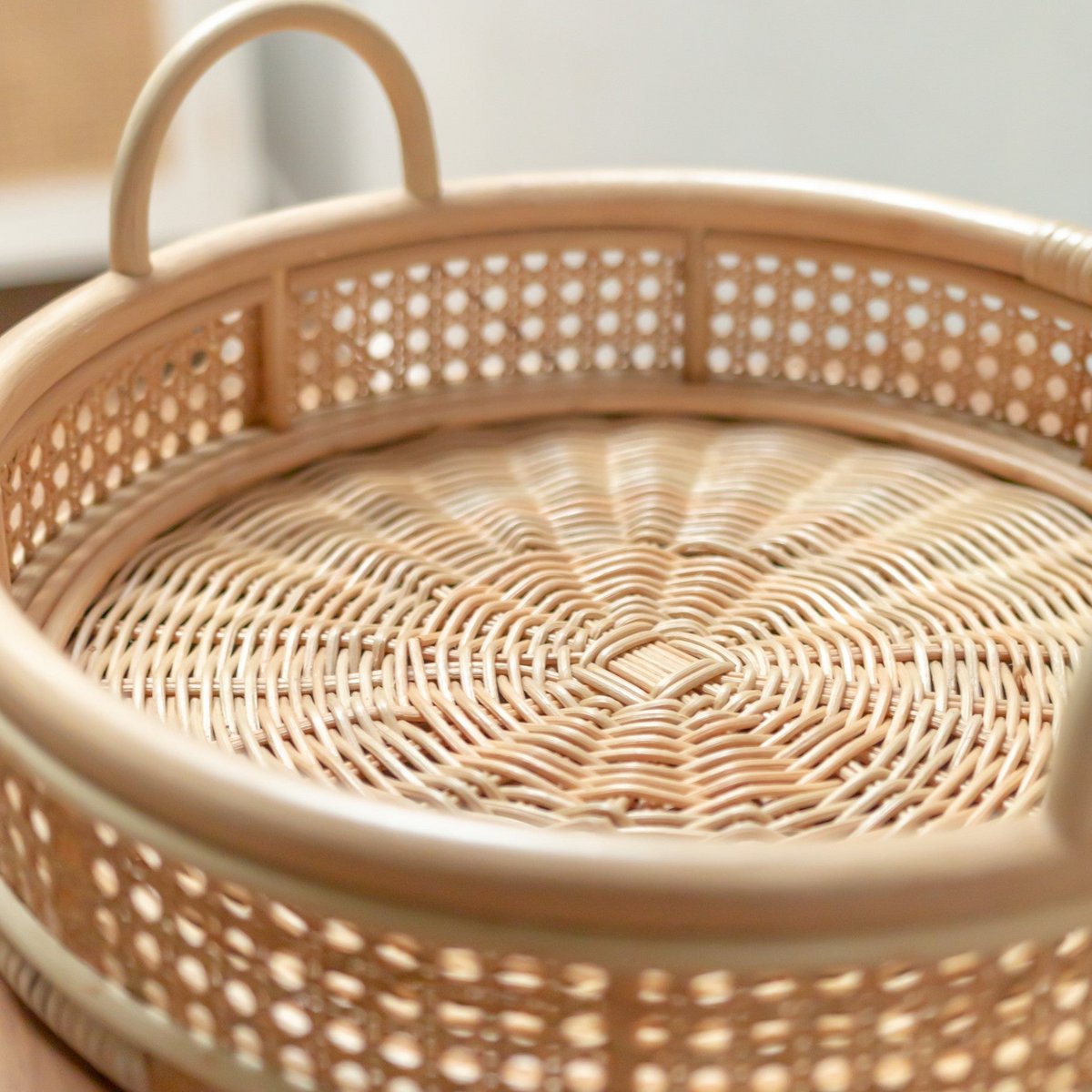 Rotan dienblad rond 40 cm beige
