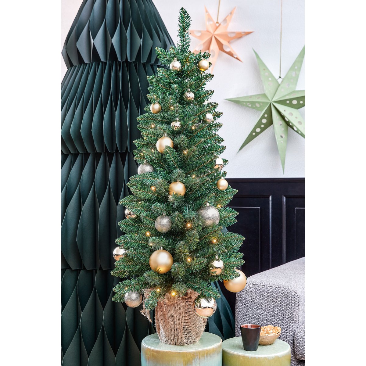 Kunstkerstboom smal 90 cm groen jute pot