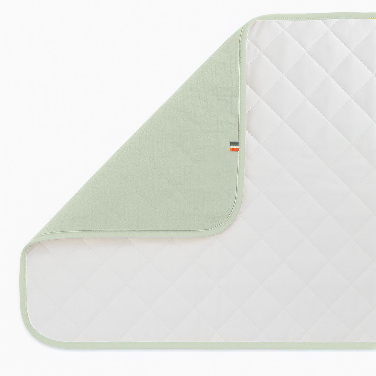 Nomadic changing mat Lubiana in organic cotton green