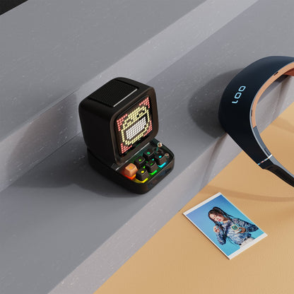 Divoom Ditoo Pro - Bluetooth speaker met instelbare pixelweergave - zwart