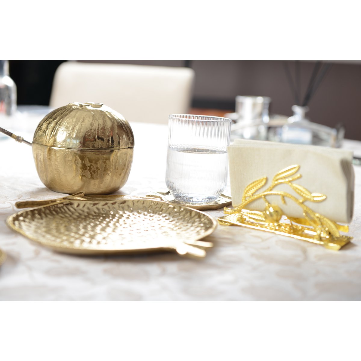 Decoratief glas granaatappel 10x10x1 cm goud