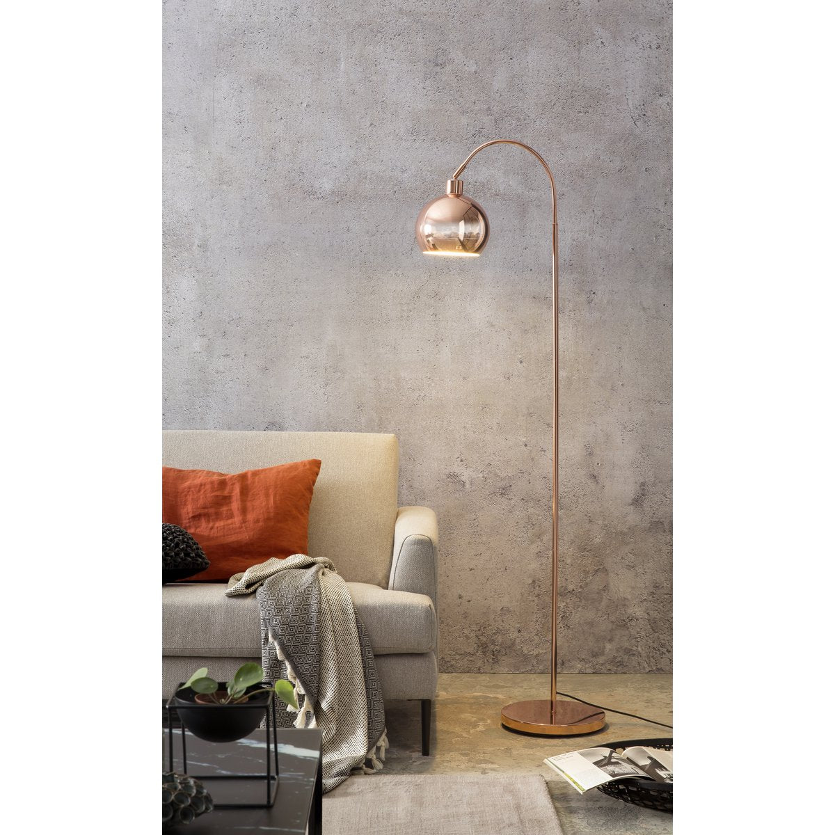 Vloerlamp metaal koperlook 28x60x153 cm