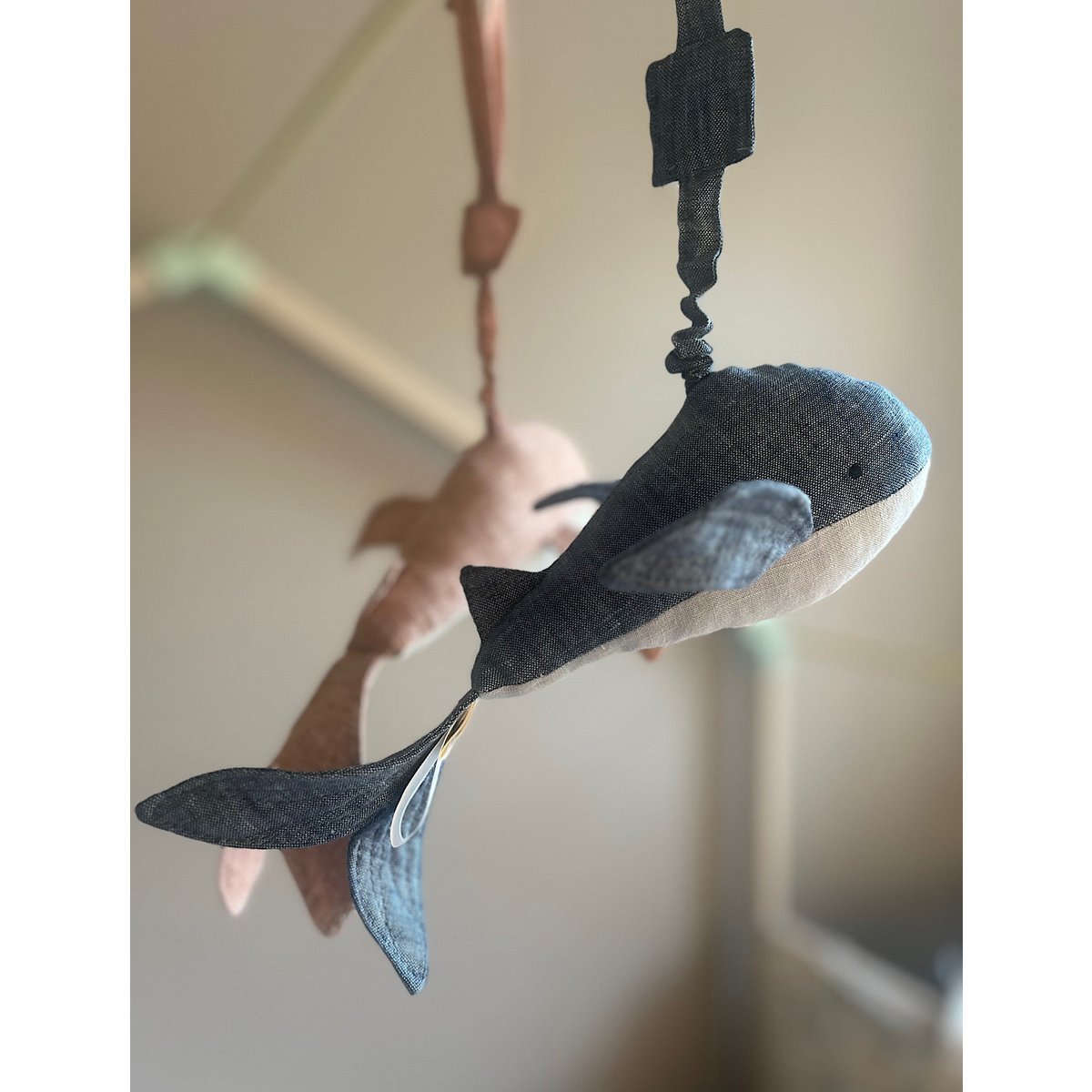 Vibrerend walvisspeeltje 45 cm linnen Jean Blue