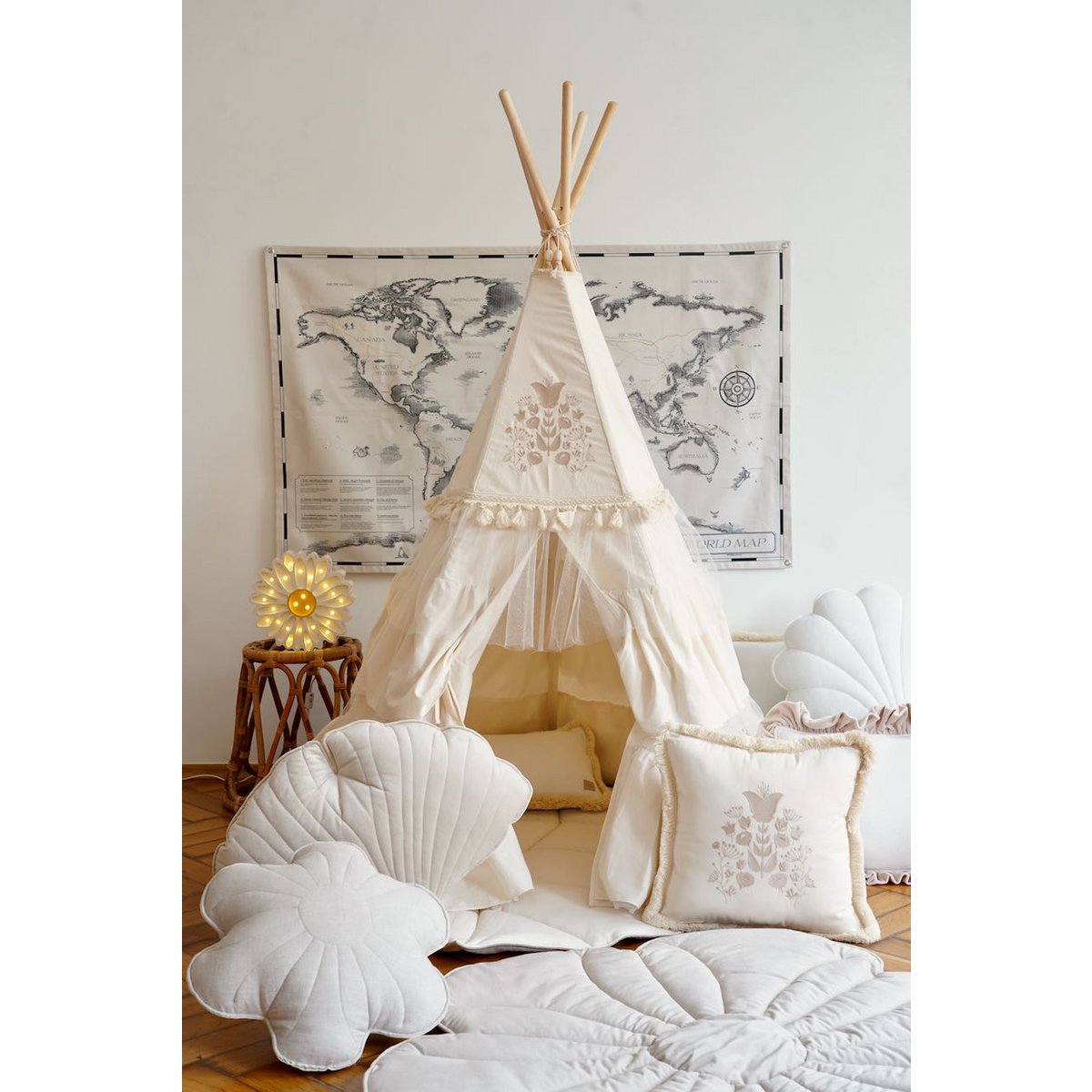 Tipi Boho Met Franjes En Mattenset Voor Knusse Speelruimte