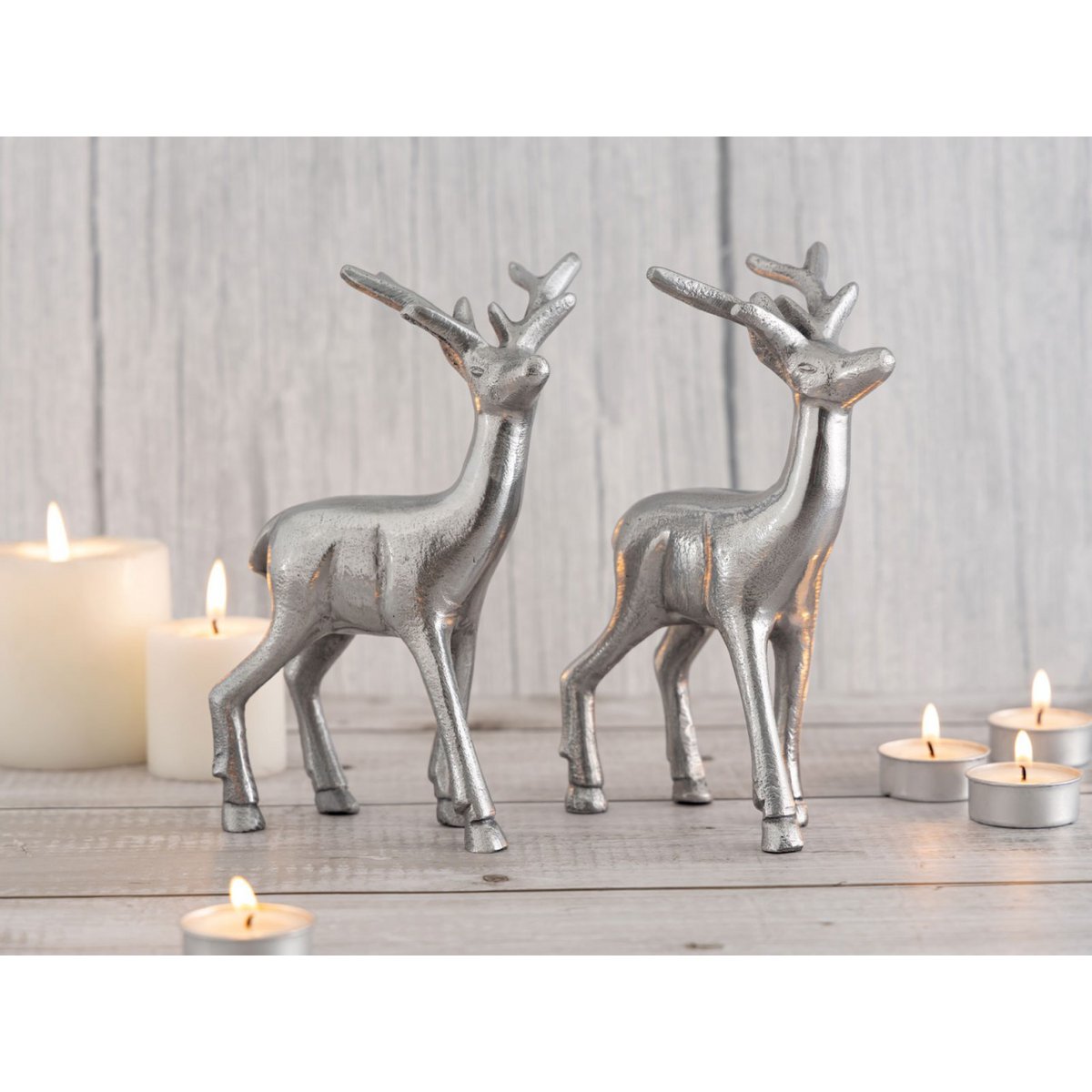Herten figuren 2 stuks aluminium zilver 12x20x5 cm